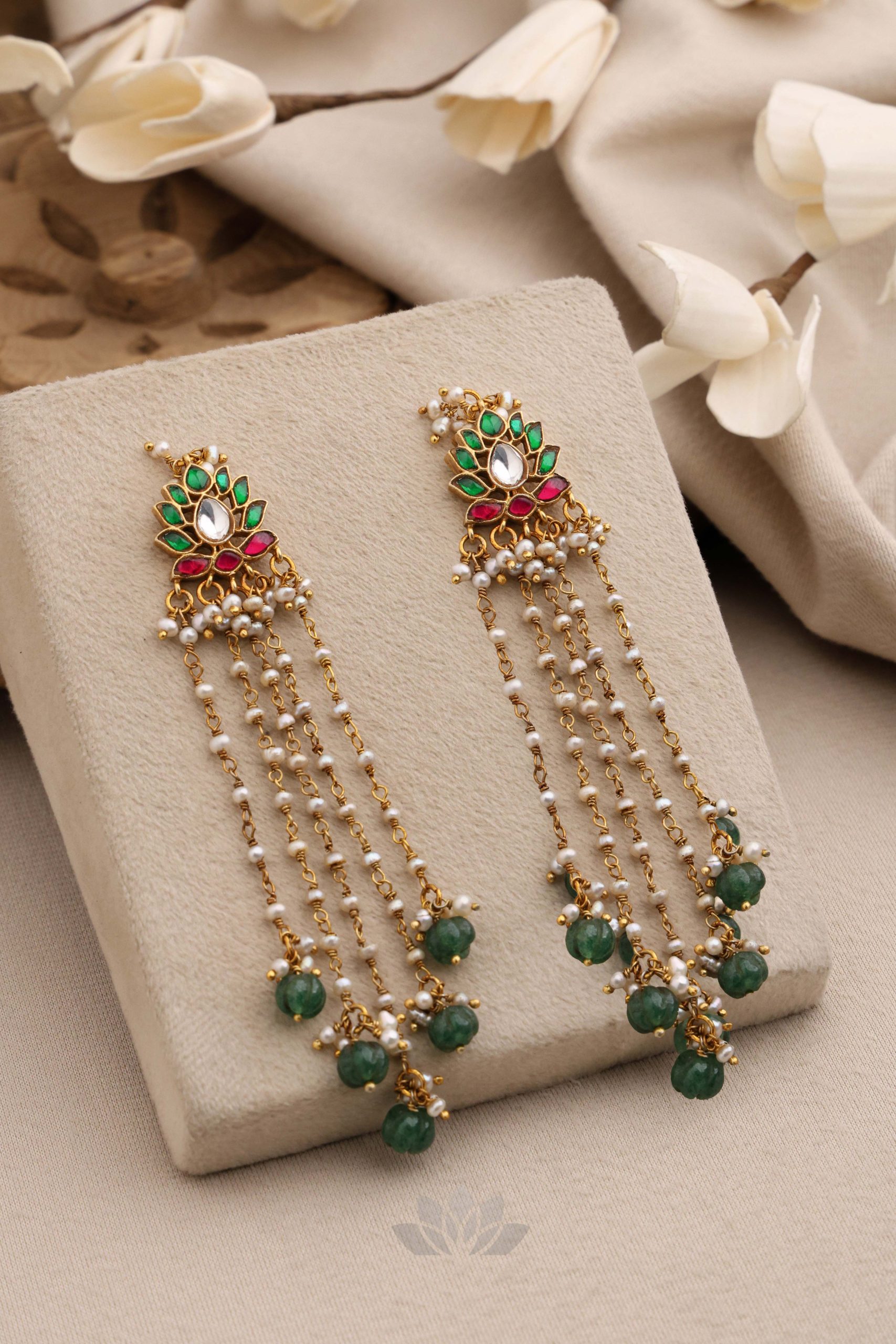 Earrings Dhevisri