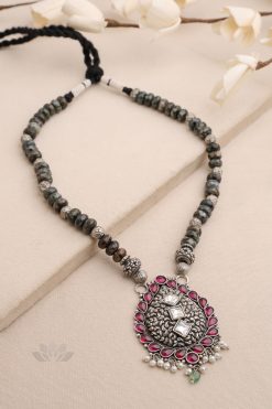Necklace Yamu 2