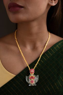 Necklace Manyu