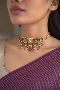 Alternative view of Necklace Nadhi