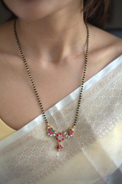 Alternative view of Necklace Maya