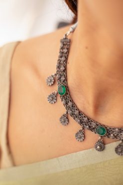 Alternative view of Necklace Jamuna