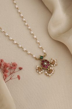 Alternative view of Necklace Vinutha 4