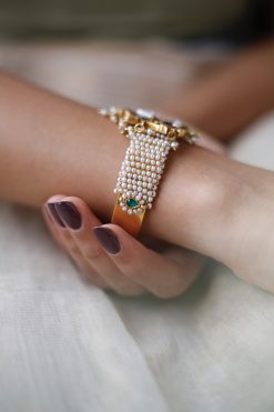 Alternative view of Bangle Kesi