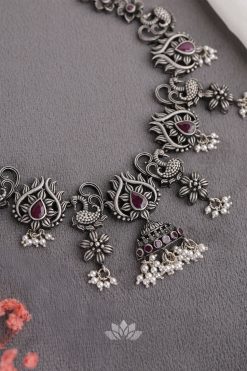 Alternative view of Necklace Piyu