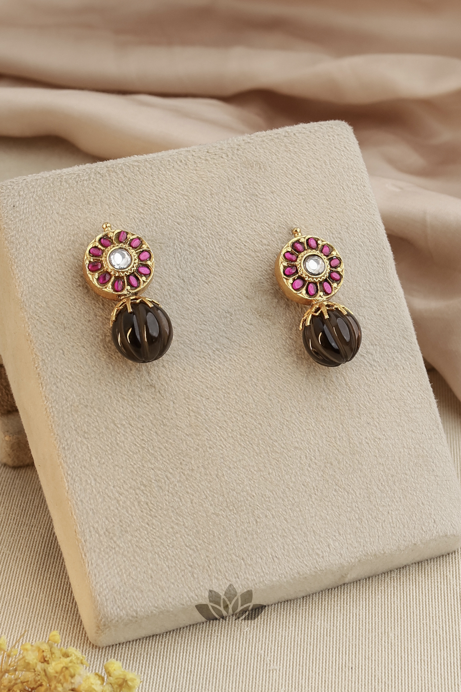 Earrings Harishika