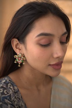 Alternative view of Earrings Rekha