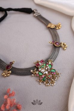 Alternative view of Necklace Santra