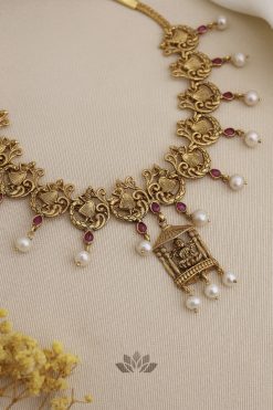 Alternative view of Necklace Mazhila